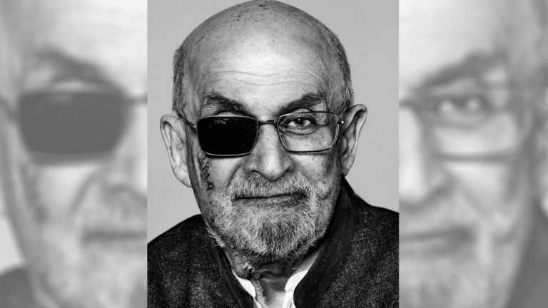 LIBROS – Salman Rushdie vuelve con la novela «Ciudad Victoria»