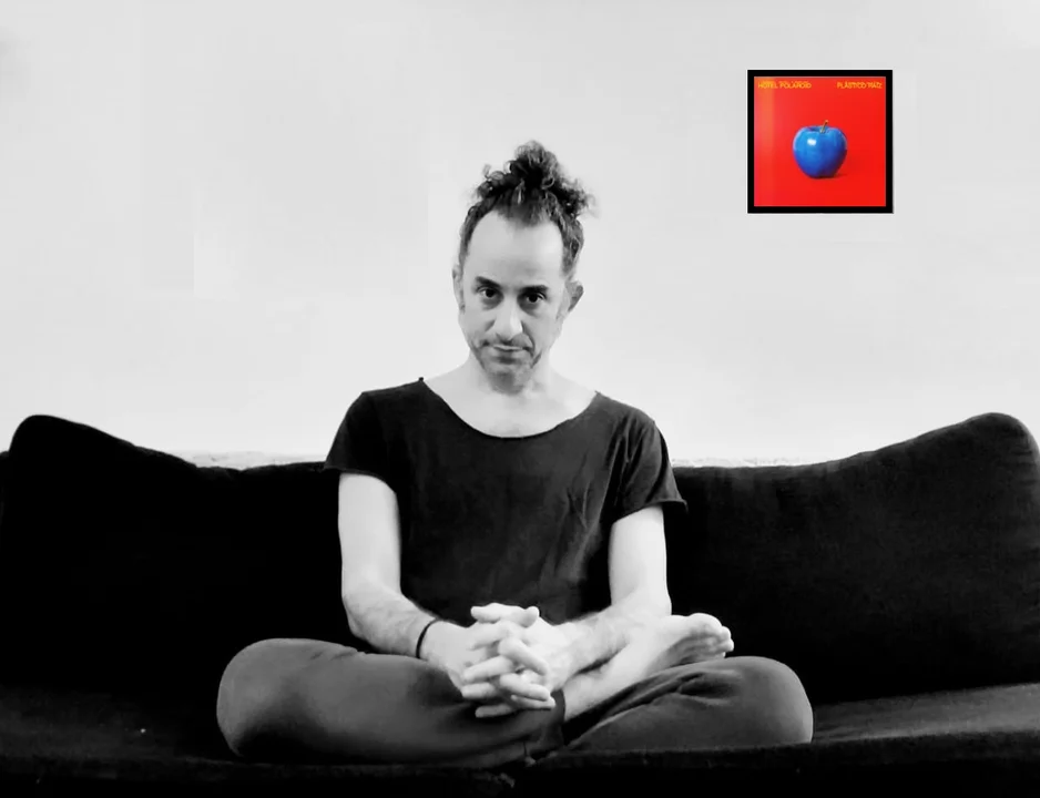 Hotel Polaroid Plástico Raíz: la vulnerabilidad de una narrativa íntima