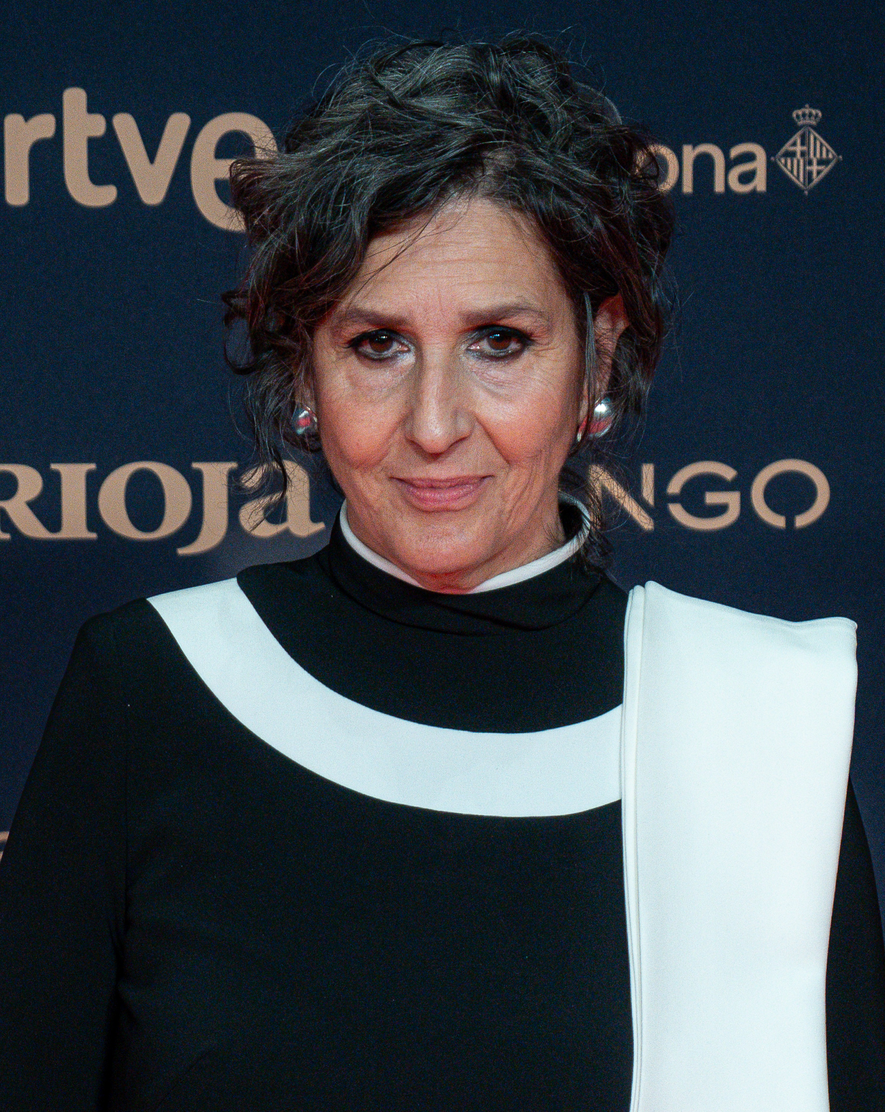 Elvira Mínguez Premio Primavera Novela 2026 actriz escritora española
