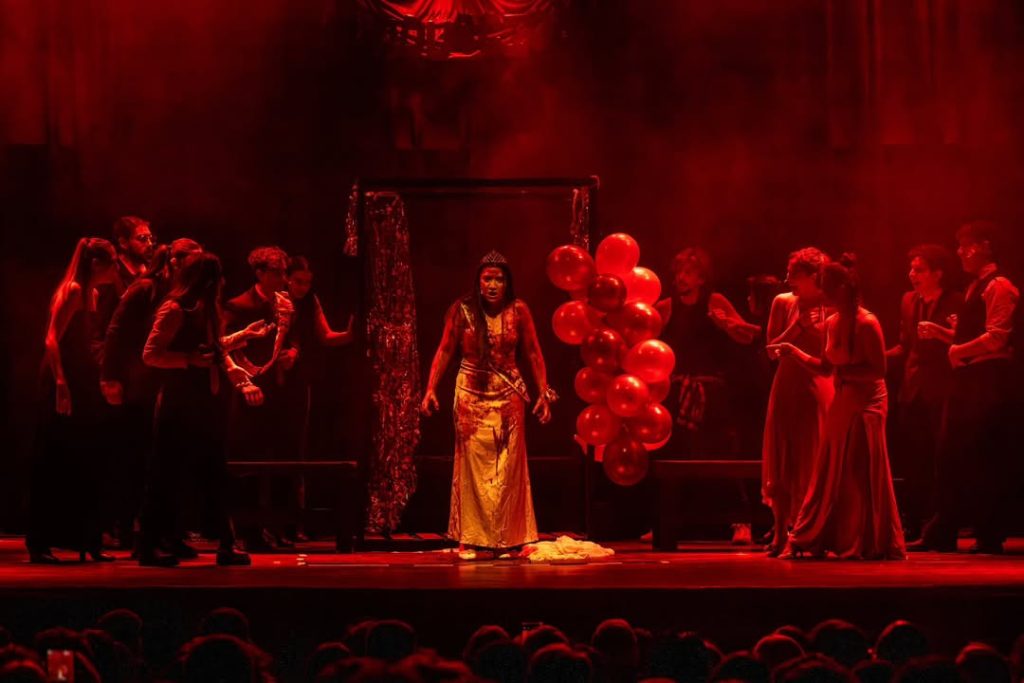 Carrie, el musical: la novela de Stephen King llega a los escenarios de Rosario