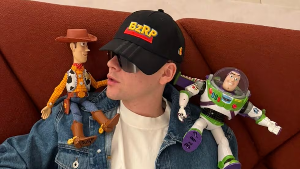 Toy Story 5 llega a los cines con Bizarrap, Bad Bunny y Taylor Swift: Pixar apostó a los más grandes para su regreso más arriesgado